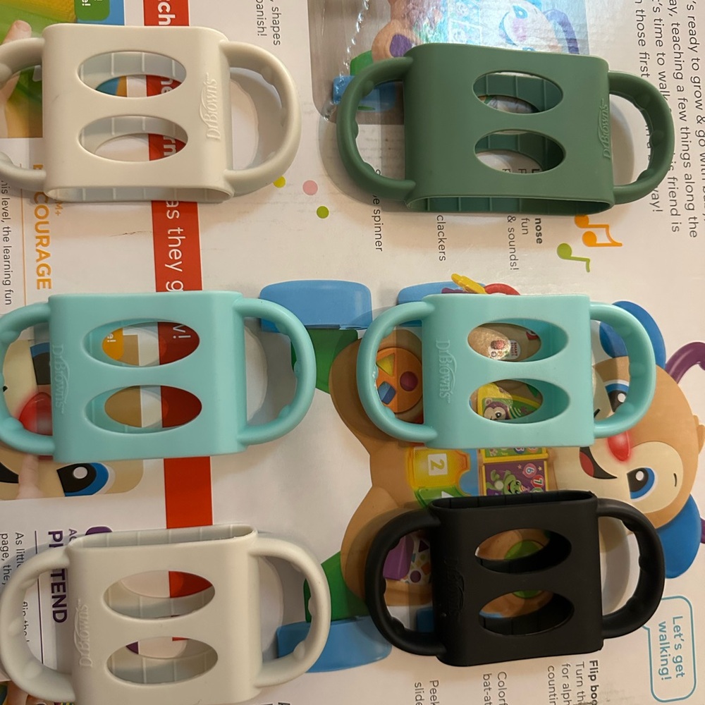Set of 6 Silicone Pacifier Holders